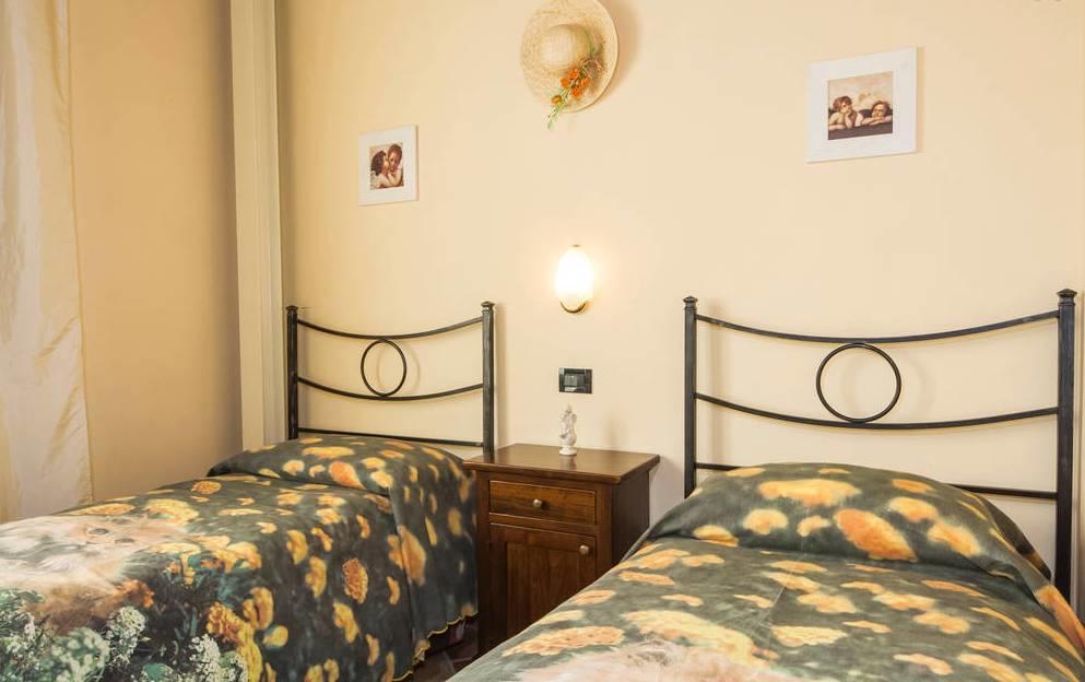 Agriturismo Tre Madonne มอนเตริจโจนี ภายนอก รูปภาพ