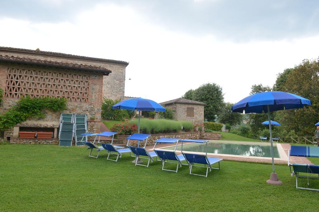 Agriturismo Tre Madonne มอนเตริจโจนี ภายนอก รูปภาพ