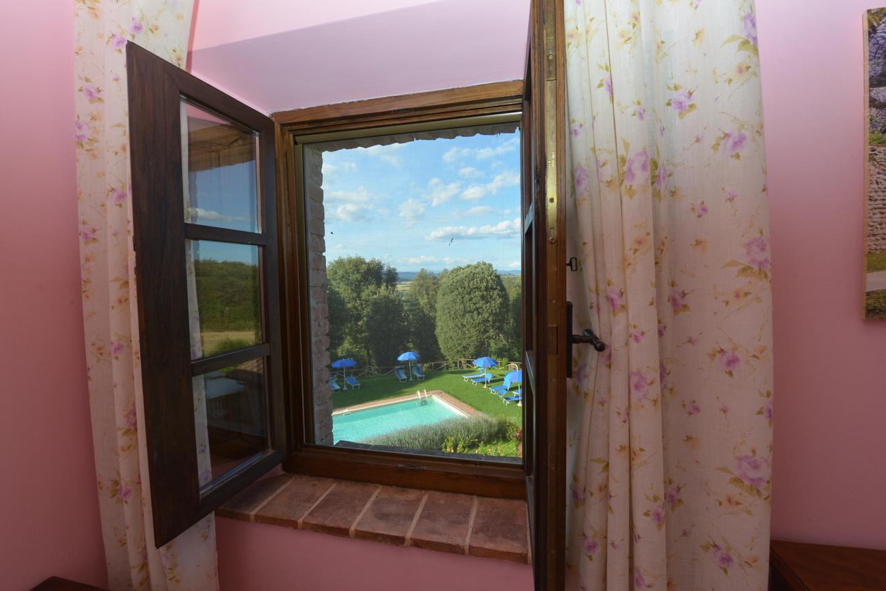 Agriturismo Tre Madonne มอนเตริจโจนี ภายนอก รูปภาพ